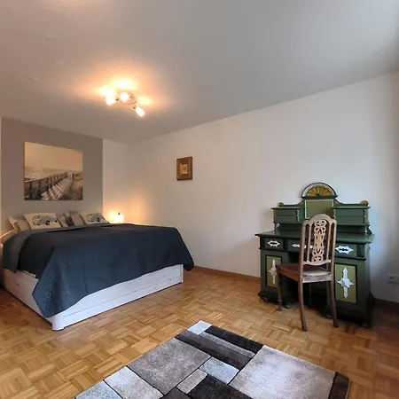 Hilde - Gemuetliche Und Moderne Bei Der Porzellanboerse Apartment